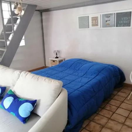 Les Du Domaine Du Cayre *