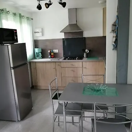 Casa de Férias Les Du Domaine Du Cayre Saint-Michel-Escalus