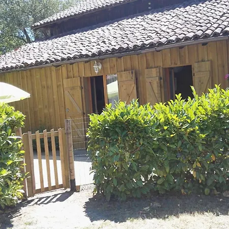 Casa de Férias Les Du Domaine Du Cayre